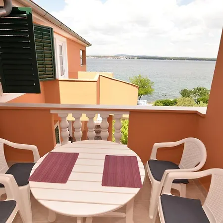 16589c Appartement Tkon